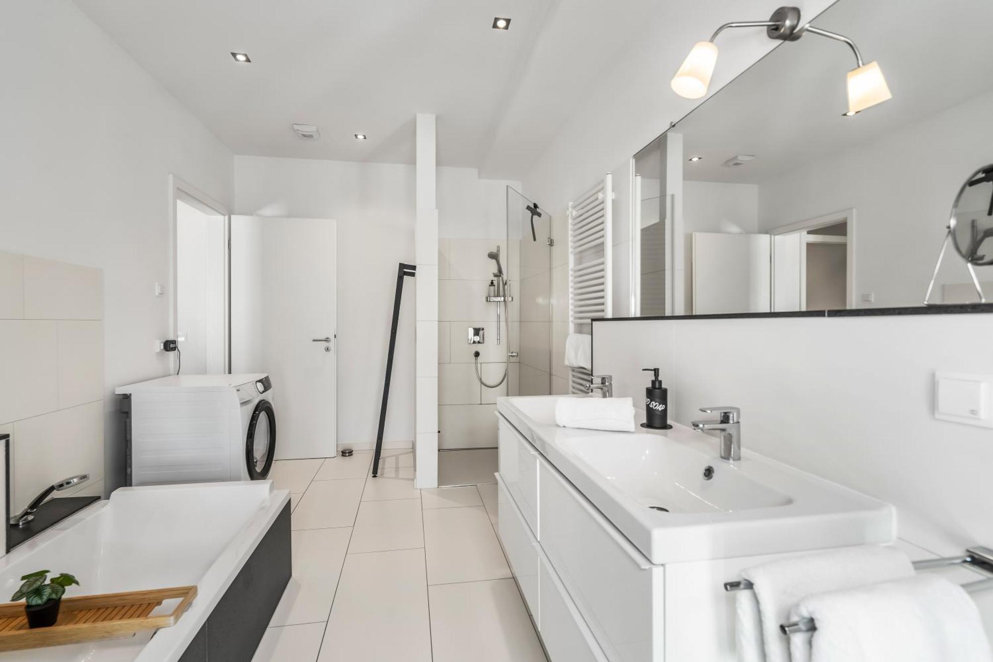 Appartement Dnd Design Loft I 170Qm I Parken I Balkon I Workstation I Netflix I Kaffee I Waschmaschine I Trockner I Xbox I Ausblick à Wurtzbourg Extérieur photo
